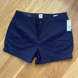 NEW! GAP Women’s mid-rise shorts, navy